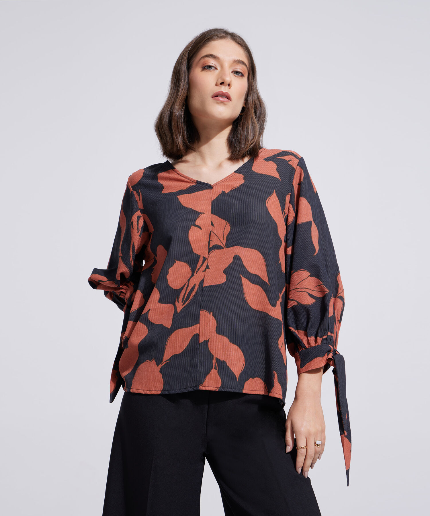 Blusa Manga ¾ Con Estampado De Hojas
