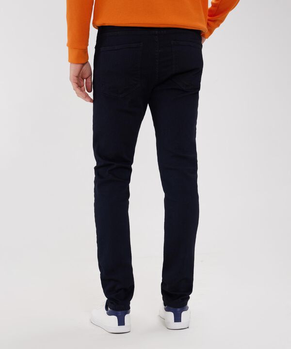 Jean Skinny Tono Negro