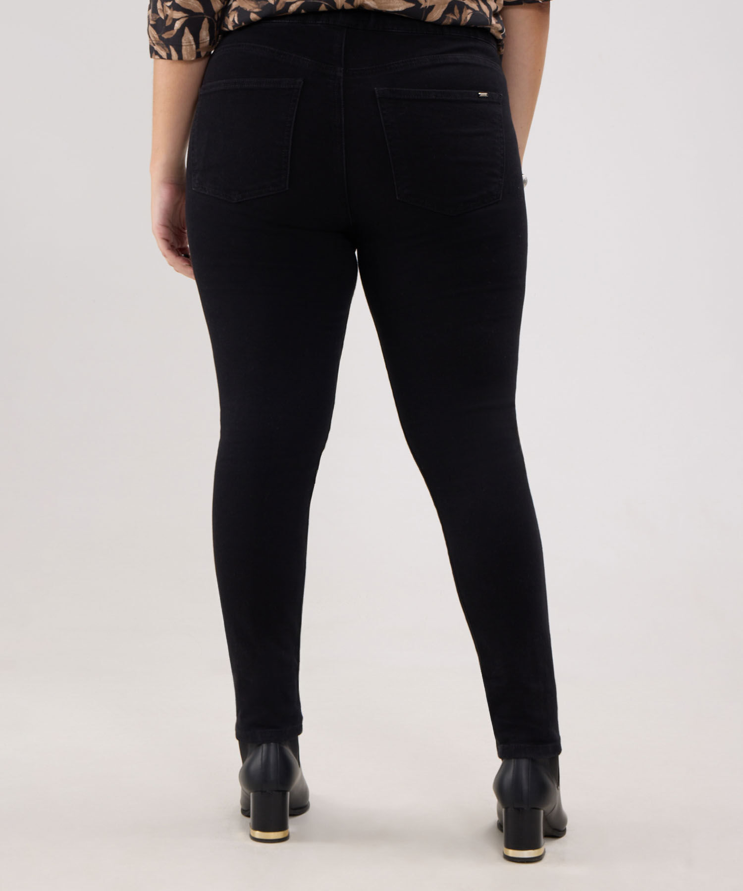 Jean Jegging Alba Tono Negro