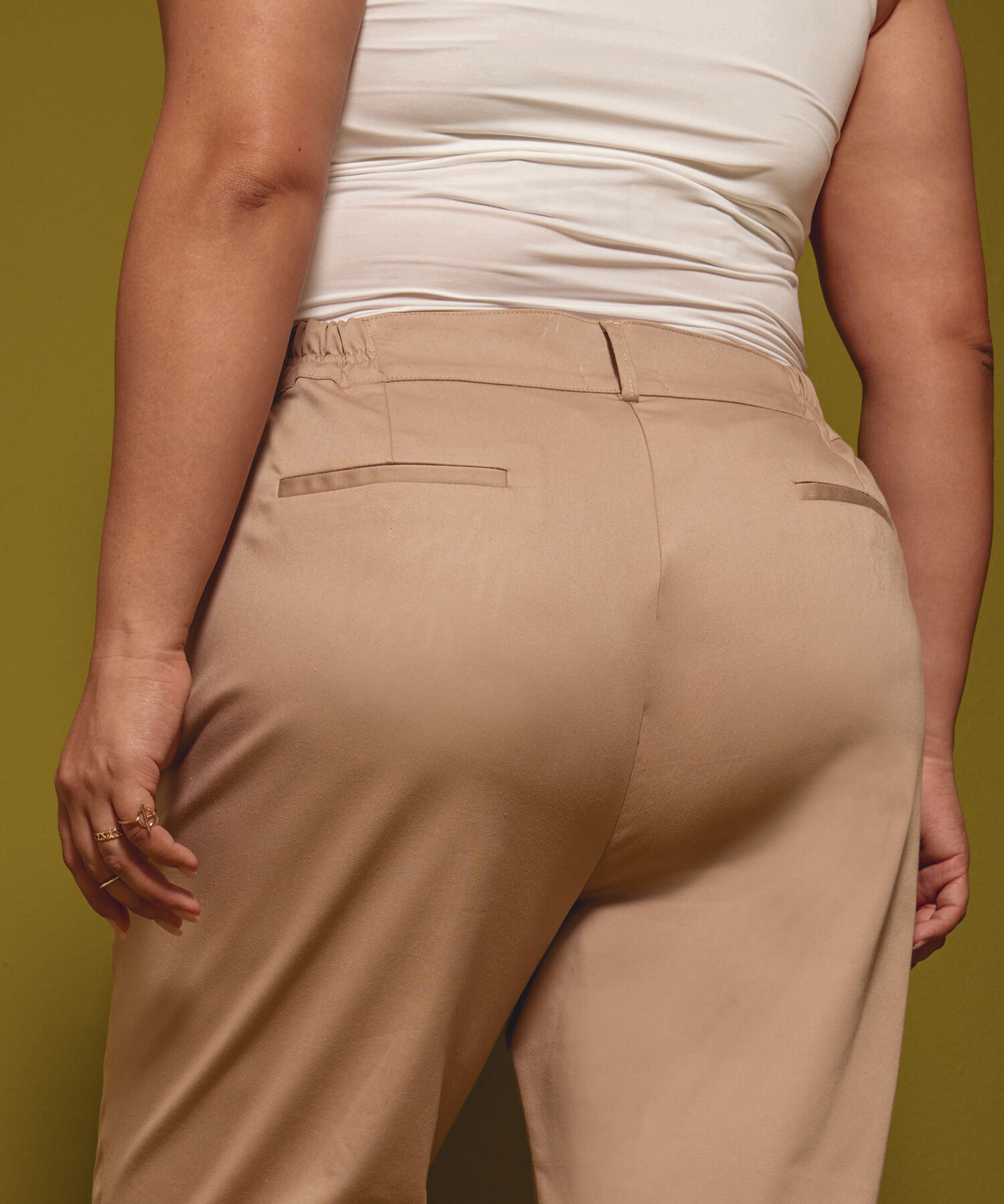 Pantalón Capri con Bolsillos