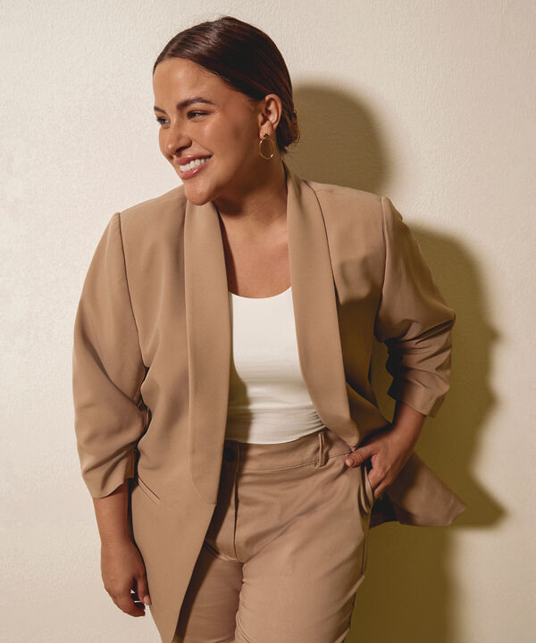 Blazer Manga 3/4 con Solapas image number null
