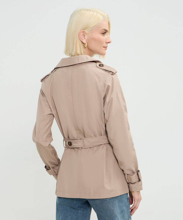 Chaqueta Tipo Trench Unicolor Con Cinturon