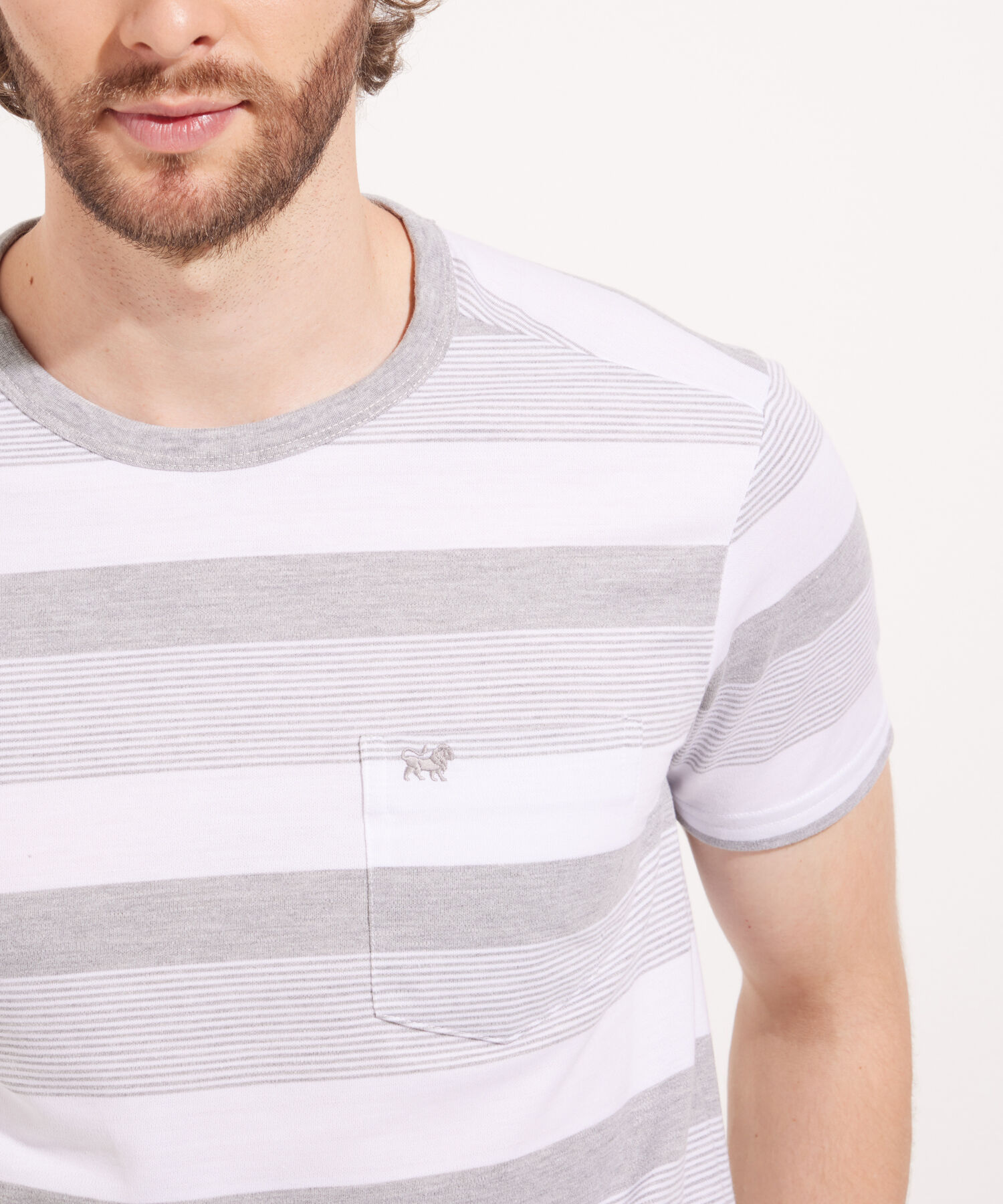 Camiseta Manga Corta Cuello Redondo Con Bolsillo, Preteñida A Rayas