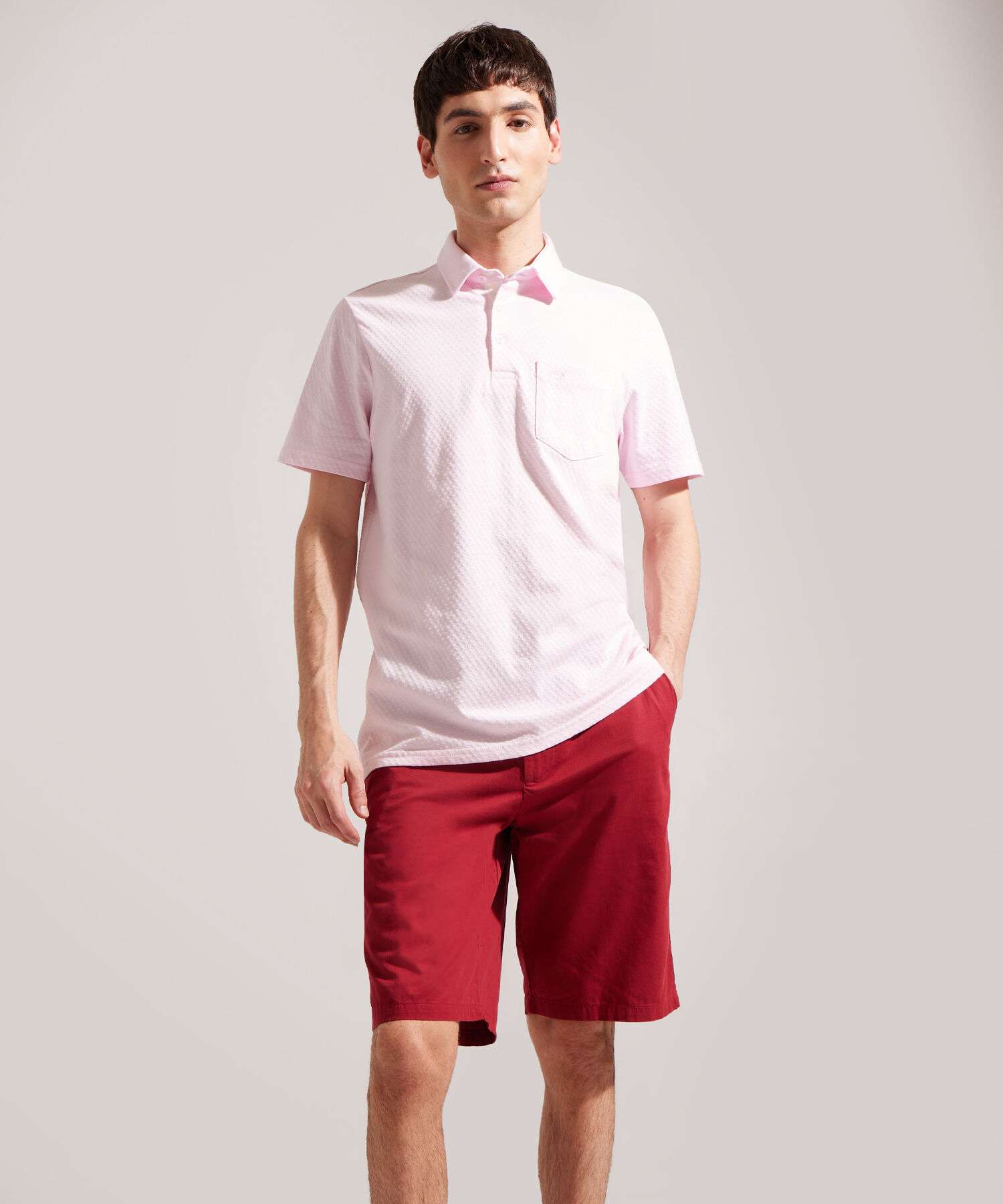 Polo Unicolor Textura Cuello Duro Con Bolsillo Y Silueta Regular Fit, Linea Moda Morocco