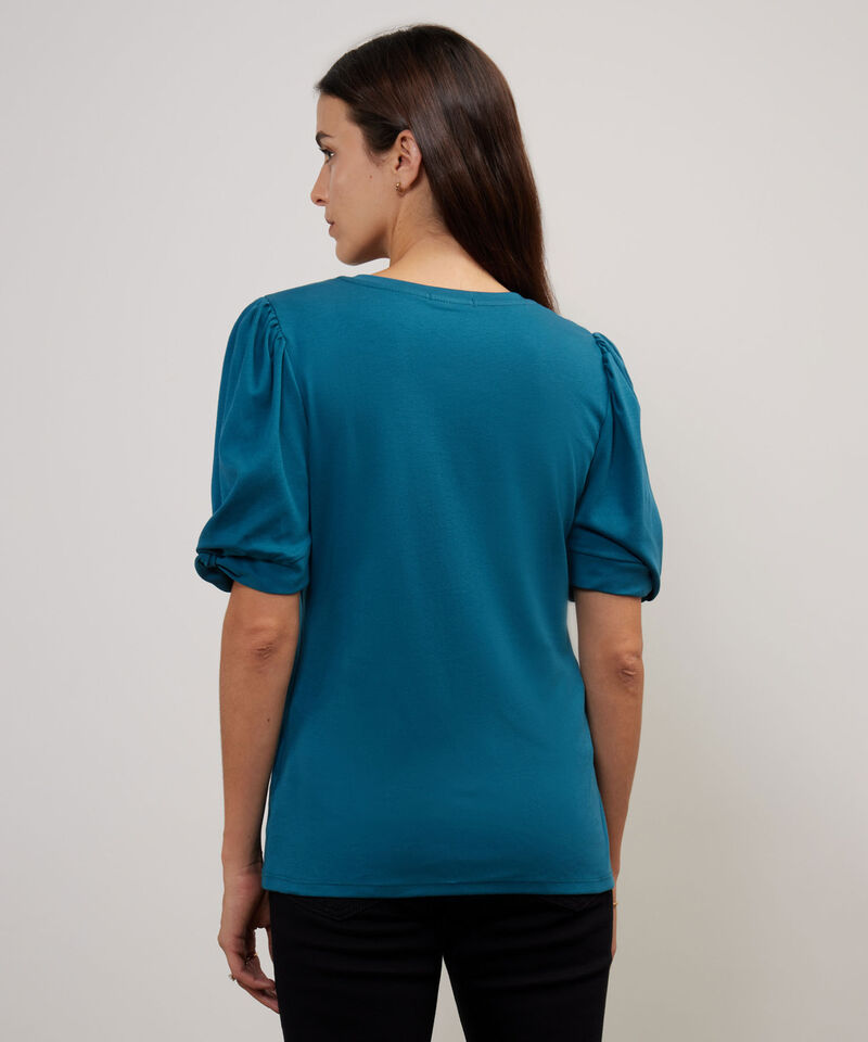 Camiseta Escote Redondo Con Detalle En Manga