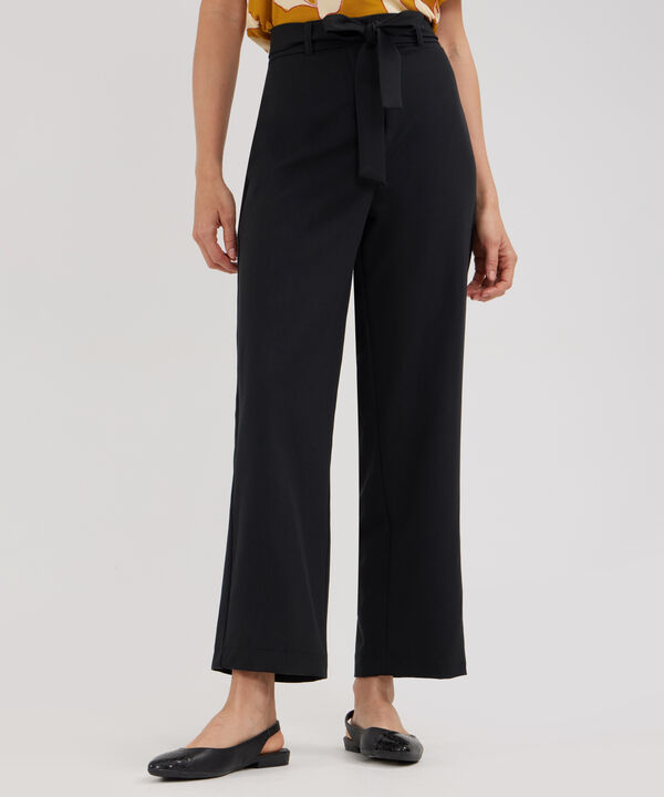 Pantalon Unicolor Con Cinturón image number null