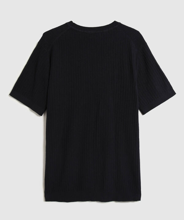 Camiseta Texturizada Cuello Redondo  image number null