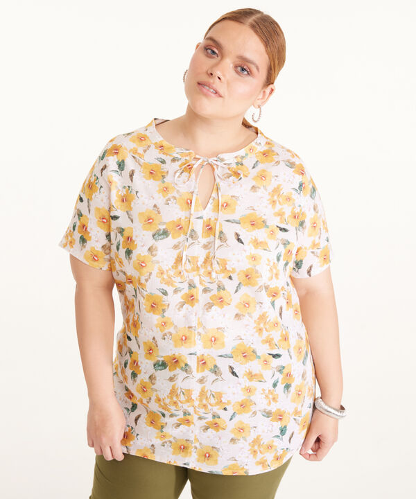Blusa Estampada Cuello Neru Con Cordón De Amarre