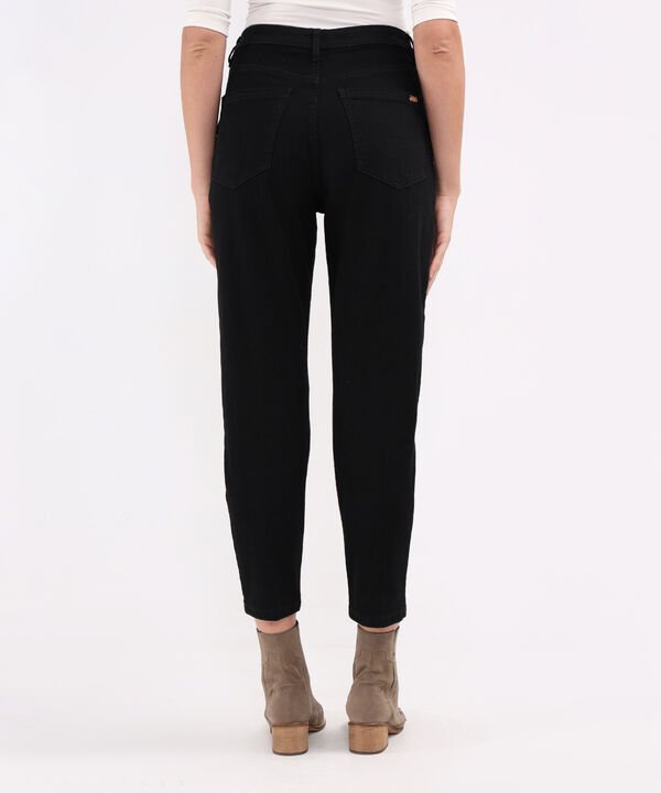 Jean Slouchy Tono Negro