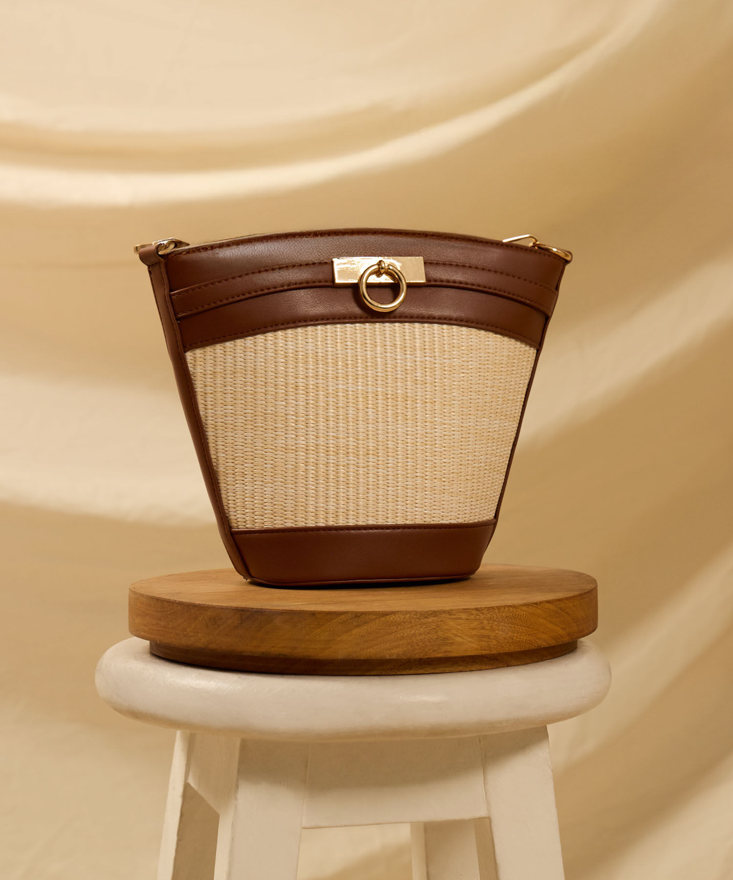 Bolso Cubo Tejido Rafia Con Asa Cruzada Mujer