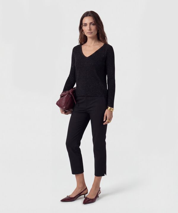 Pantal&oacute;n Capri Con Bot&oacute;n A Contraste Para Mujer