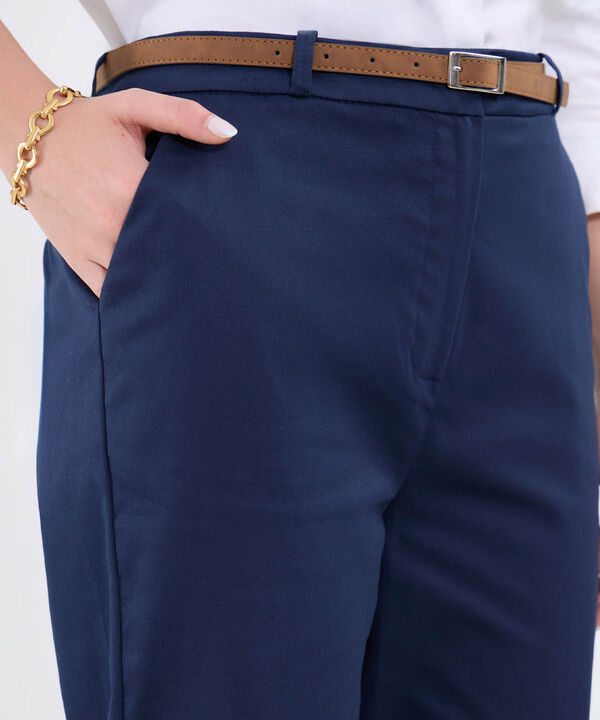Pantalón Chino Básico image number null