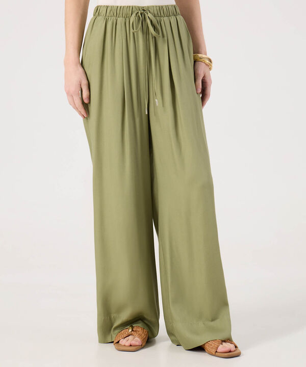 Pantalón Fluido Con Pretina Resortada image number null