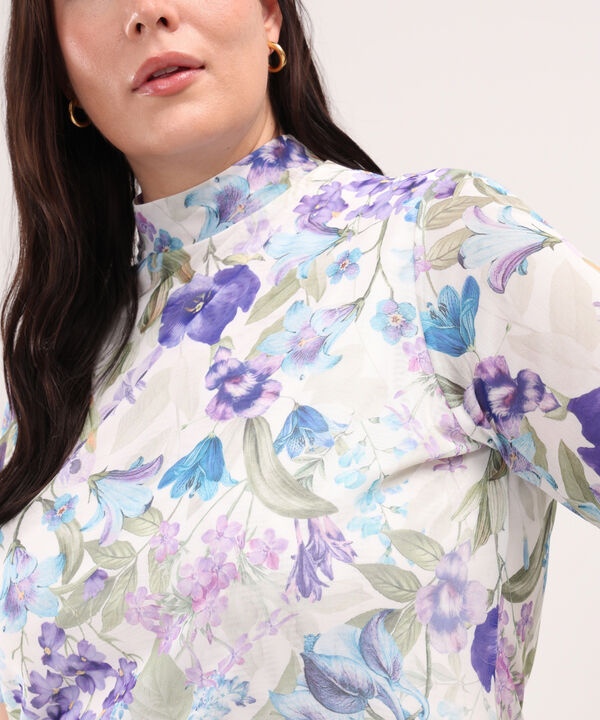 Camiseta Estampada Cuello Alto