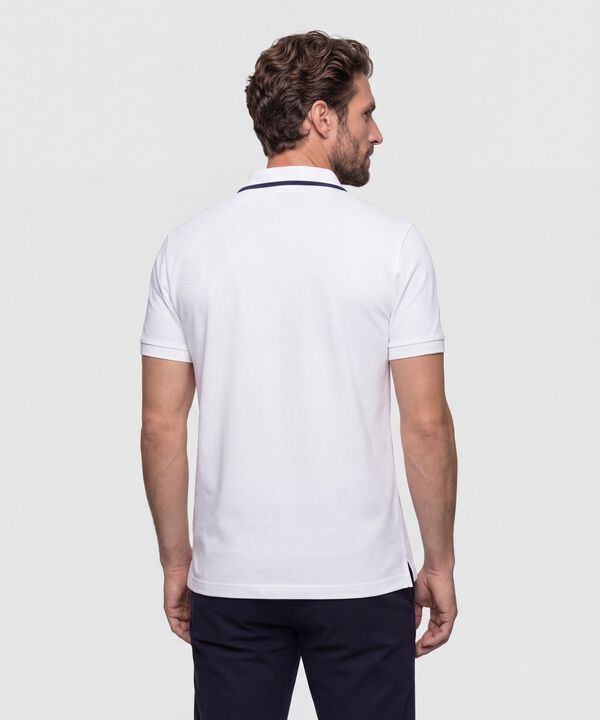 Polo Hombre con Cuello a Contraste