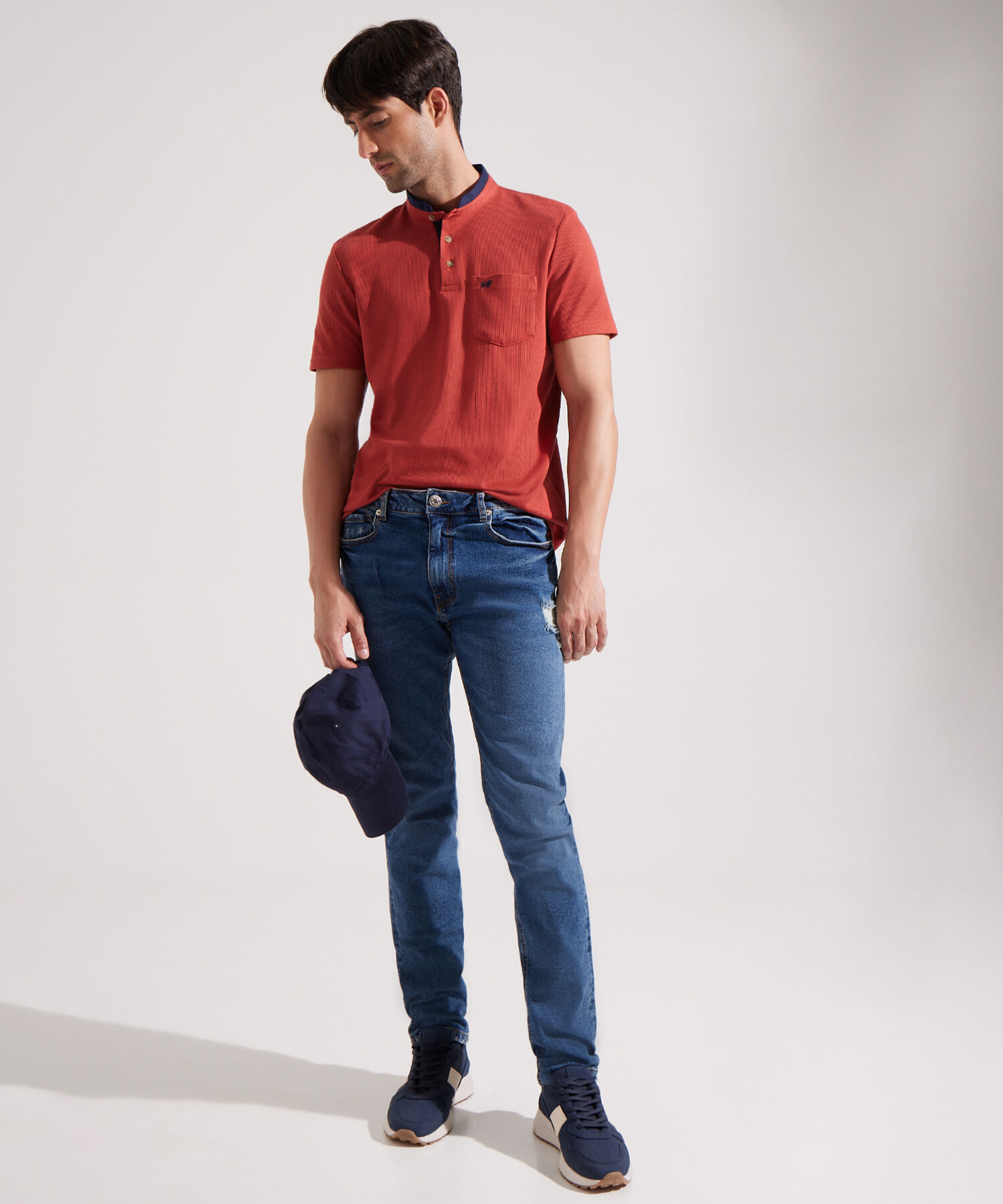 Polo Texturizada Con Cuello Mao