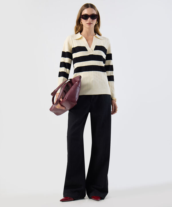 Polo Punto Escote V Manga Larga Para Mujer image number null