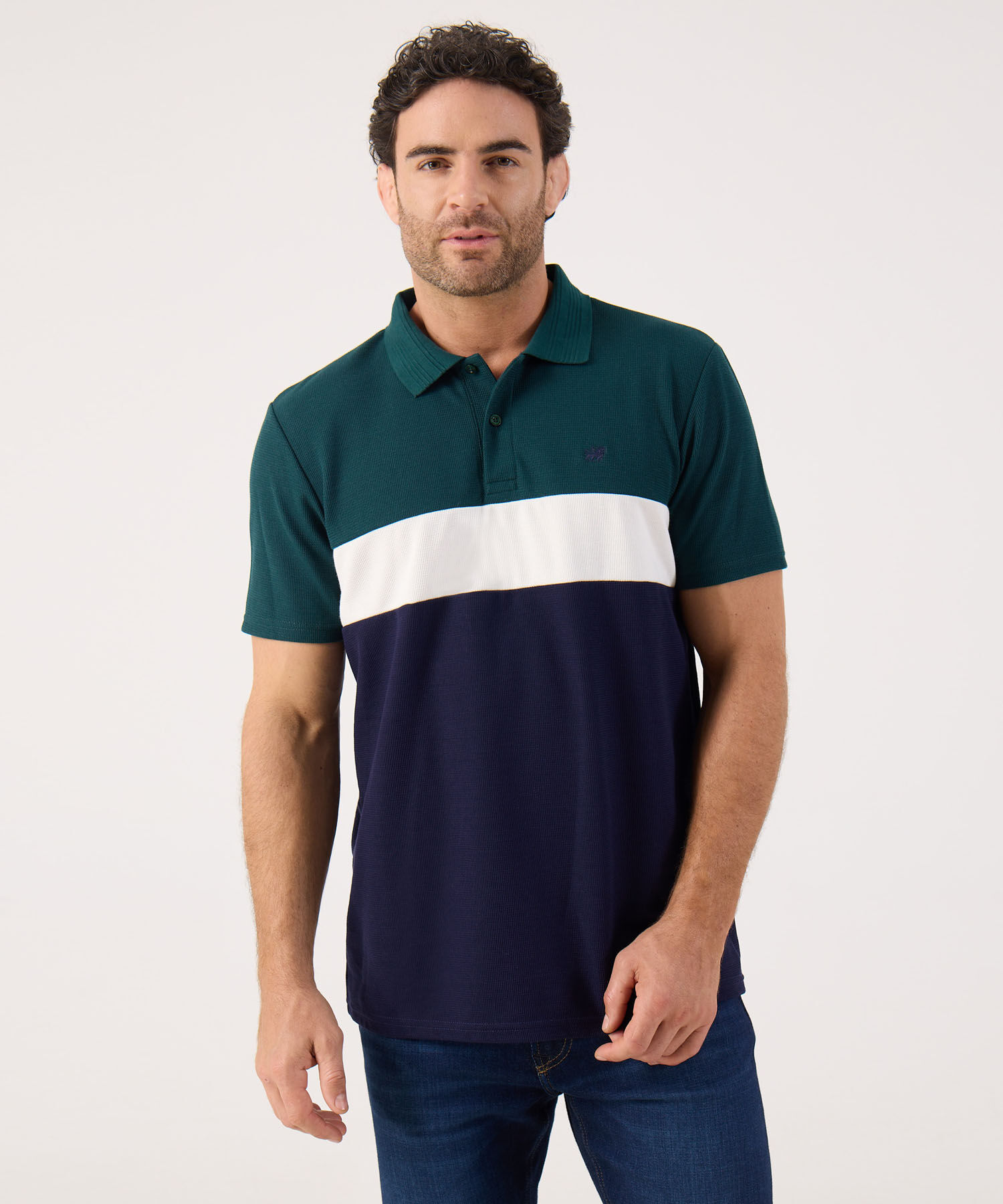 Polo En Bloques Con Bordado 