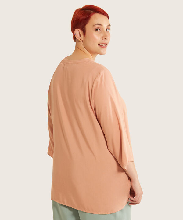 Blusa Manga 3/4  Con Pechera Corta Unicolor