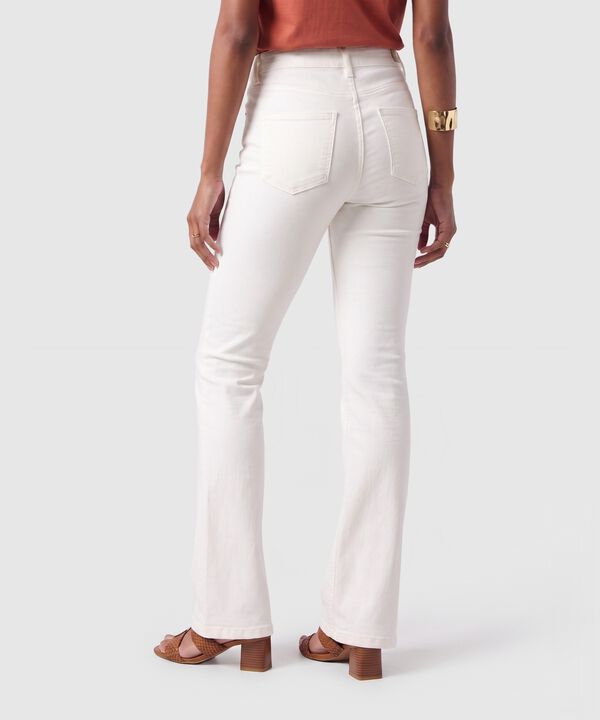 Jeans Bota Flare Silueta Ajustada Mujer