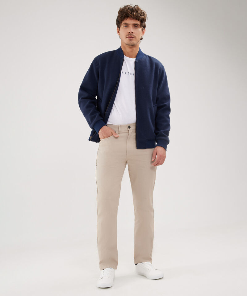 Pantalon Unicolor, 5 Bolsillos, Silueta Regular Fit