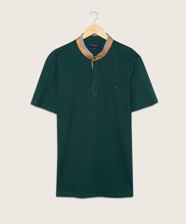 Polo Unicolor Cuello Neru Con Detalles En Suede