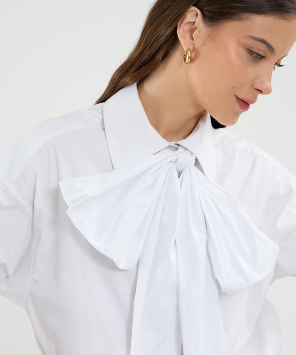 Camisa Manga Larga Unicolor Con Corbata image number null