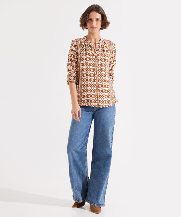 Blusa Estampada con Cuello Mao