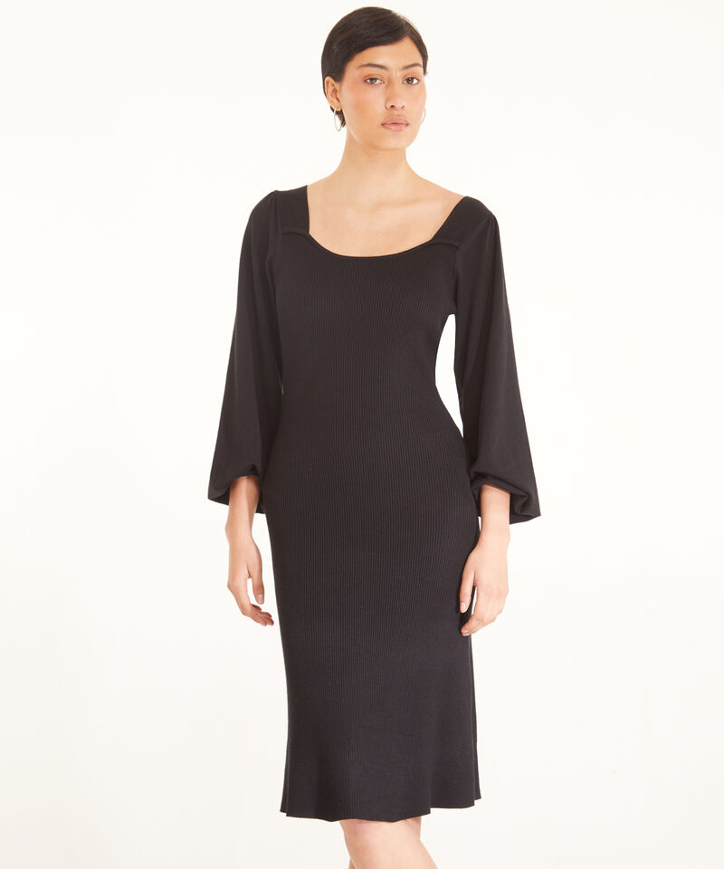 Vestido Manga Larga Cuello Semi Cuadrado