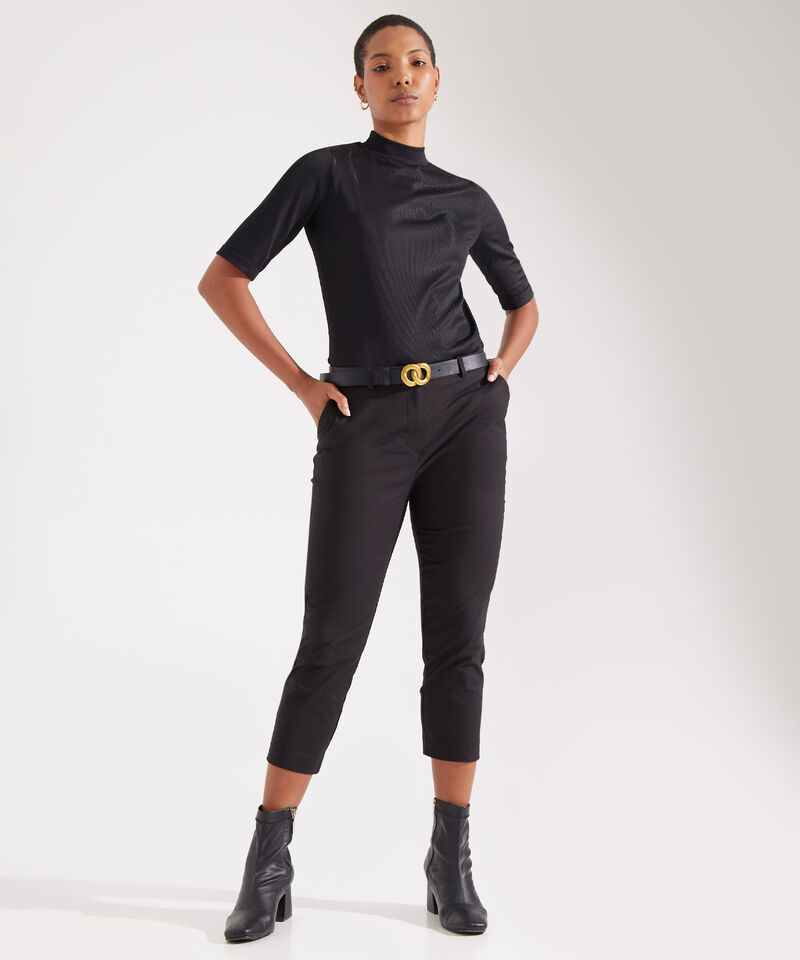 Pantalón Capri Con Bolsillos