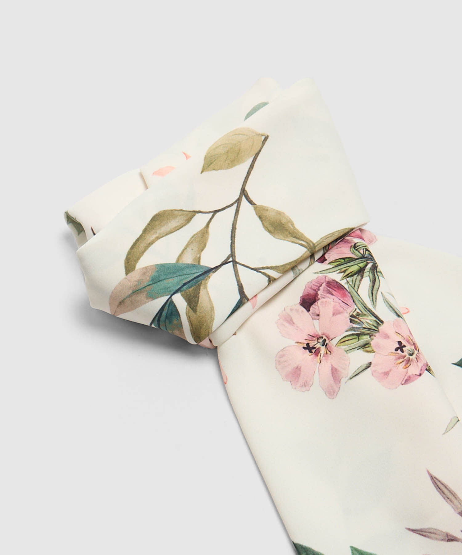 Pa&ntilde;oleta De Dise&ntilde;o Vers&aacute;til Mujer