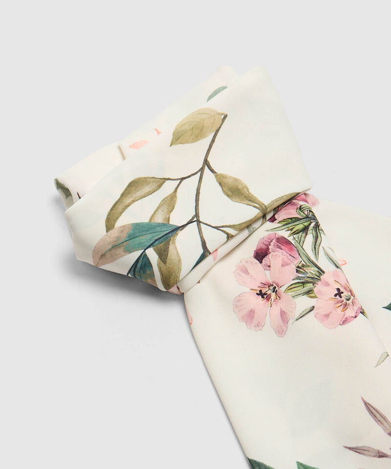 Pa&ntilde;oleta De Dise&ntilde;o Vers&aacute;til Mujer