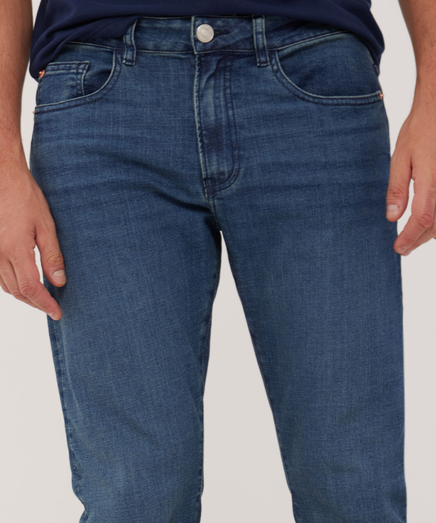 Jean Regular Classic Tono Medio Oscur Funky Blue