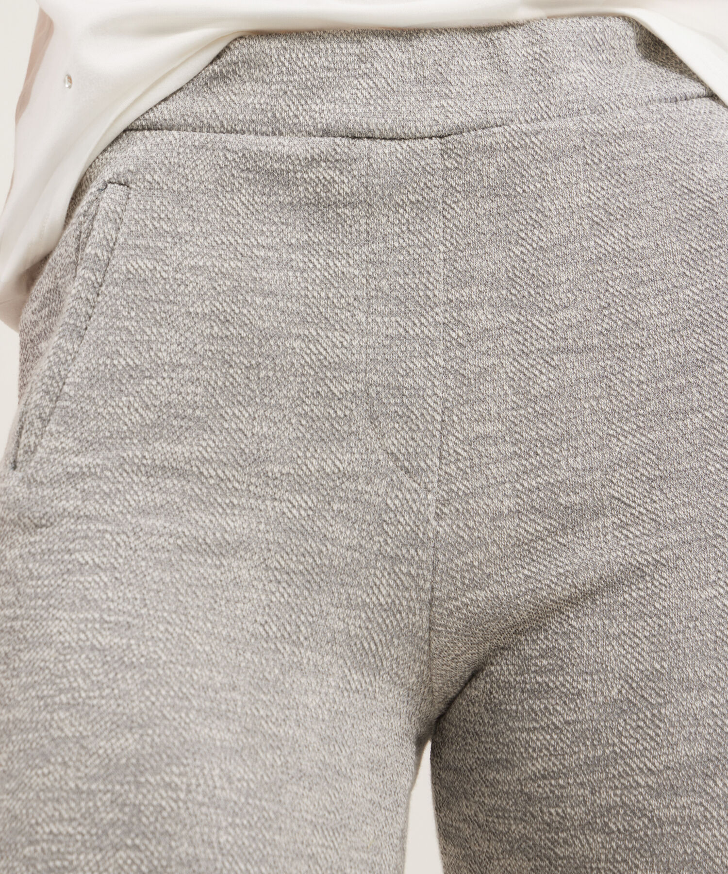 Leggins  Textura Con Ribetes En Frente Y Simulación Jota, Magia En El Caribe