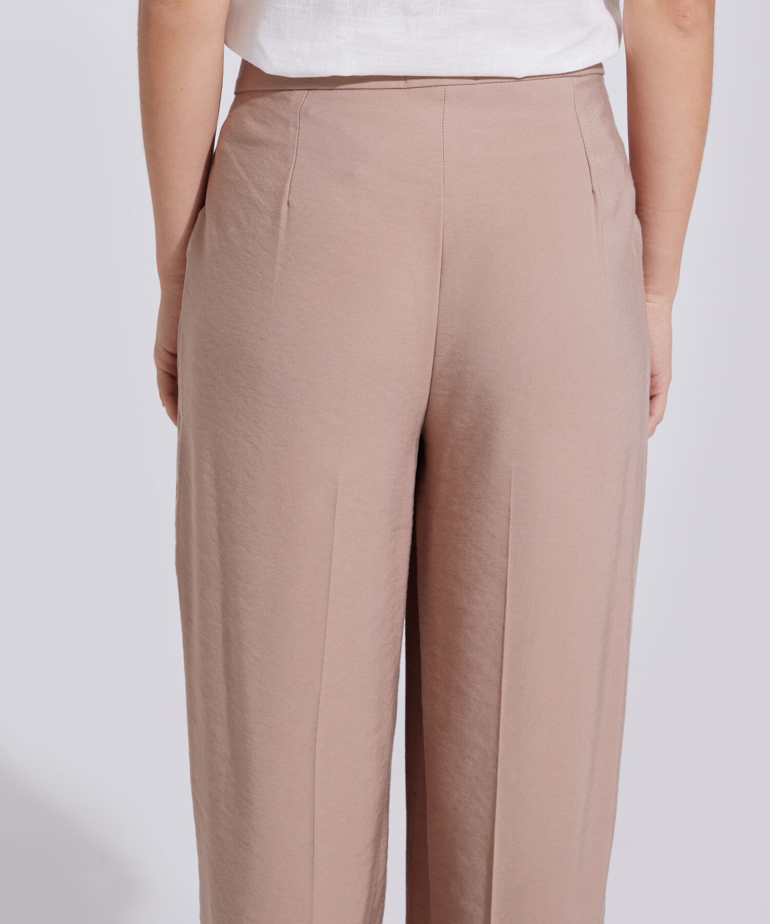 Pantal&oacute;n Fluido Unicolor Con Pliegues Mujer