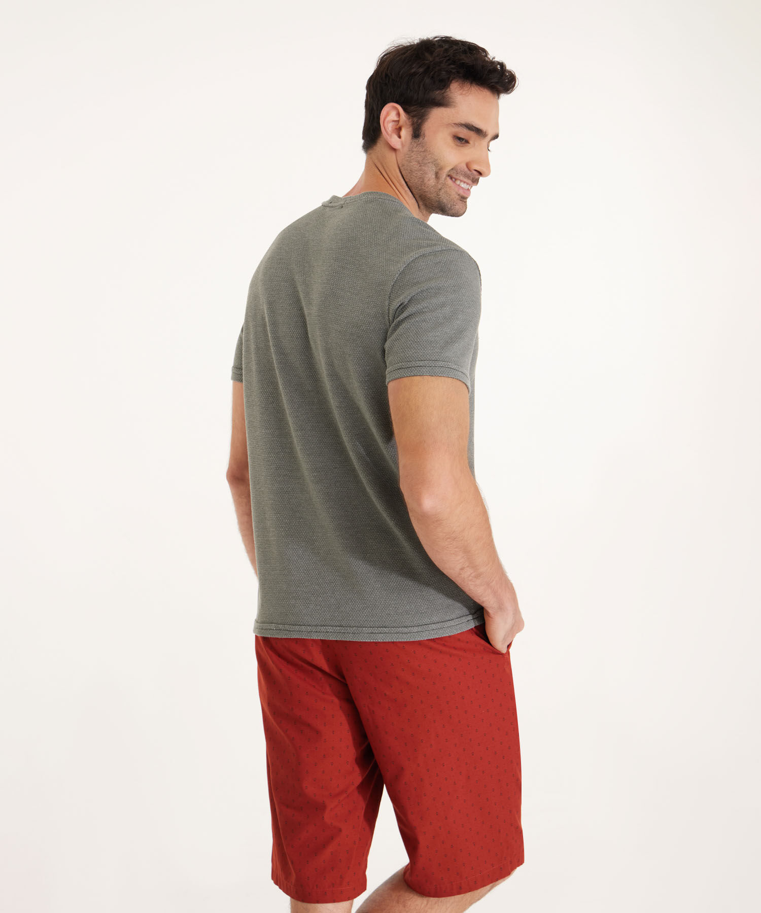 Camiseta Cuello Redondo  Bolsillo Ribete