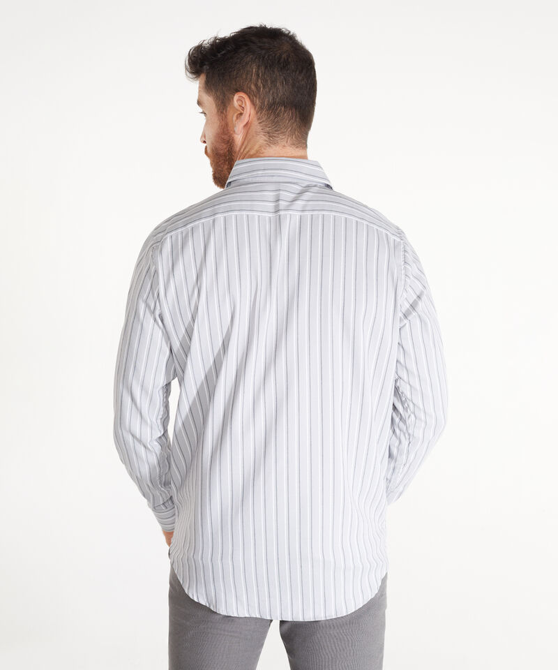 Camisa Preteñida, Manga Larga Con Bolsillo Y Silueta Regular Fit