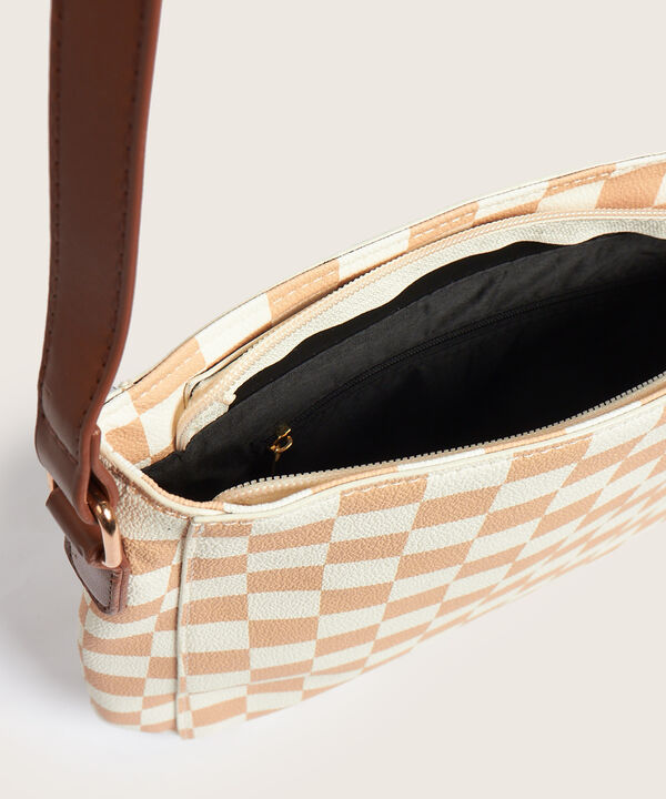 Bolso image number null