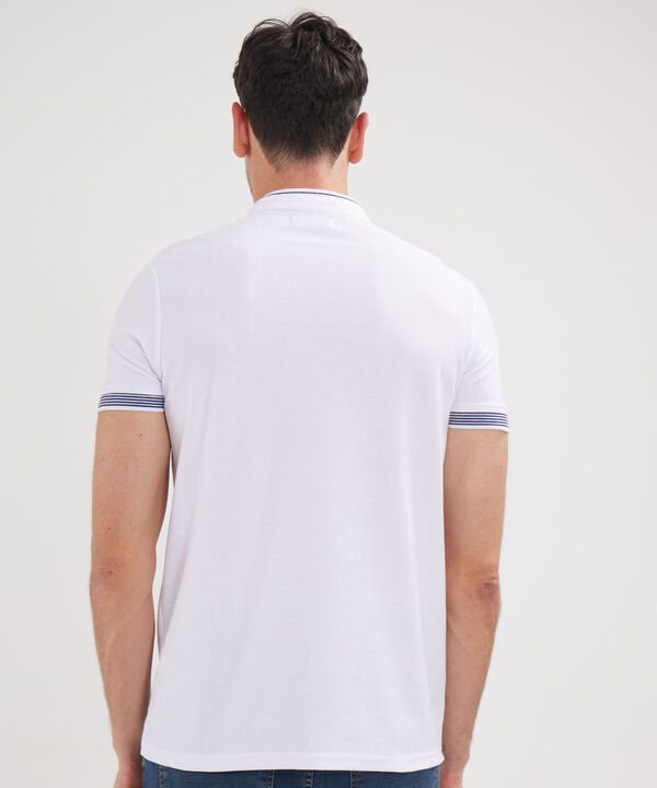 Polo Cuello Mao Unicolor Con Bolsillo Ribete