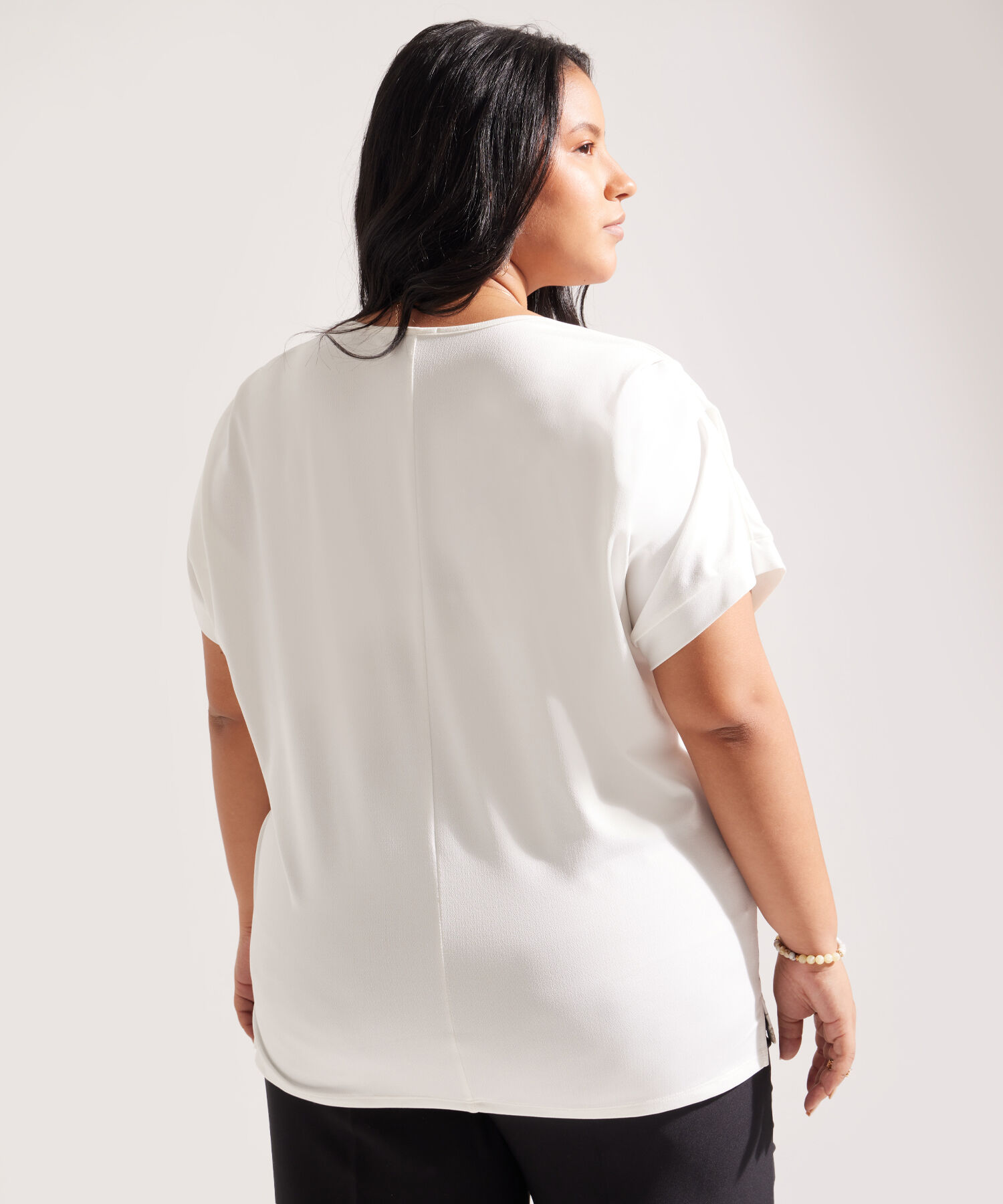 Camiseta Estampada Con Cuello En V