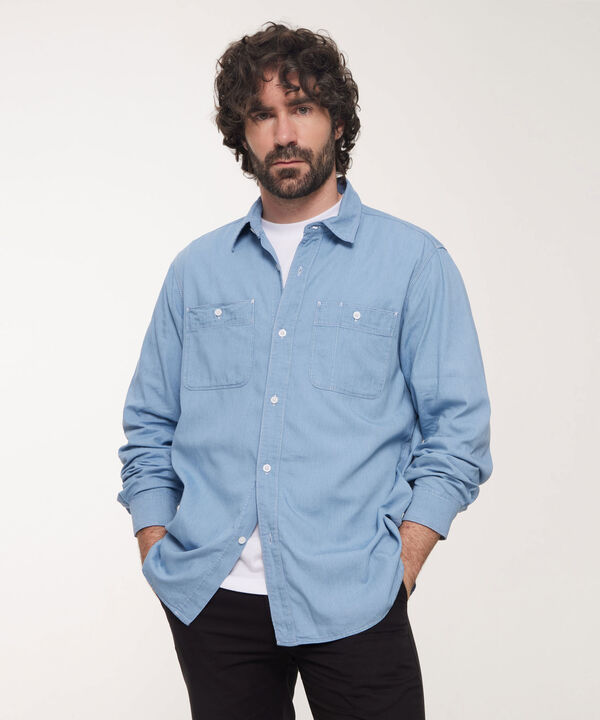 Camisa Camisa Masculina Con Bolsillos Tono Claro.