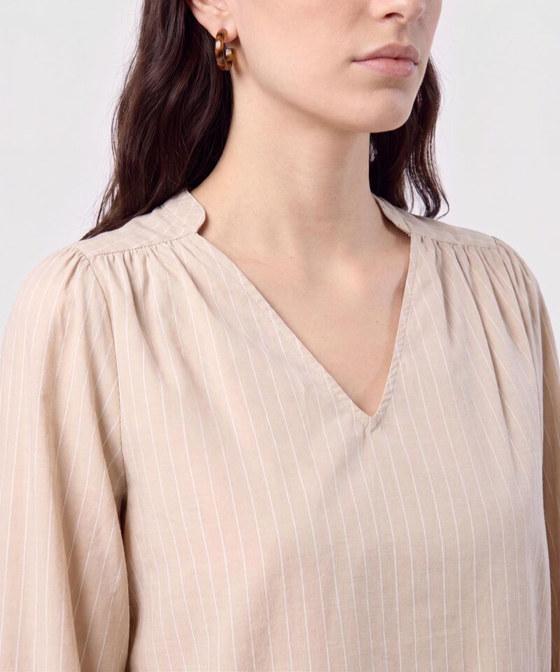 Blusa con Bordado en Pu&ntilde;os para Mujer