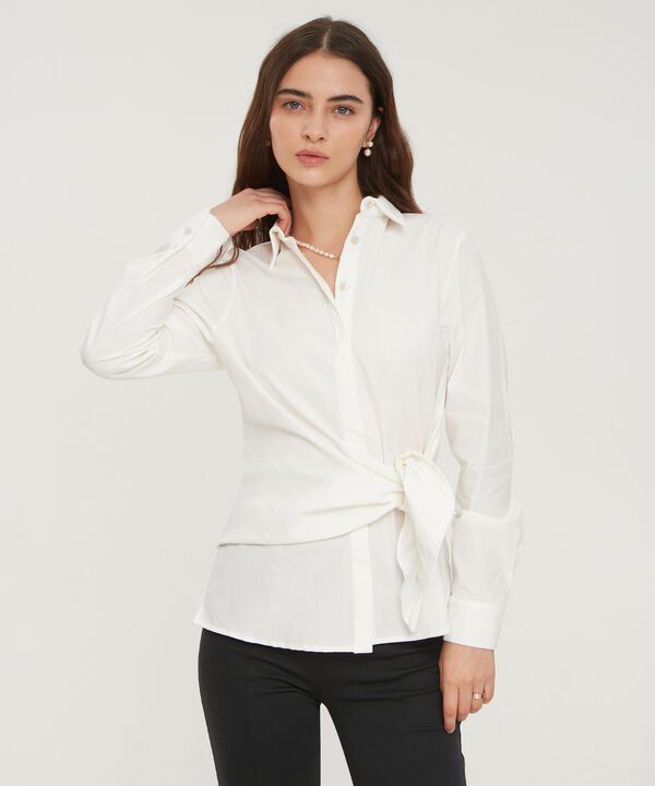 Camisa Con Anudado En Frente image number null