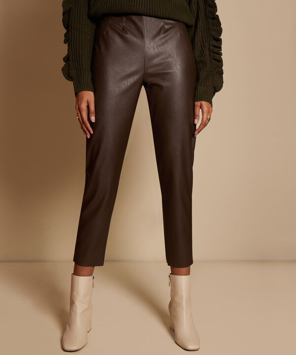 Leggings Preteñido Con Corte En Frente