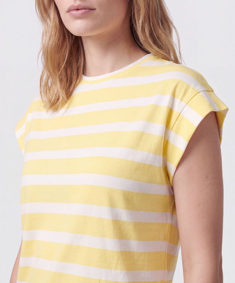 Camiseta Manga Sisa Con Doblez Para Mujer