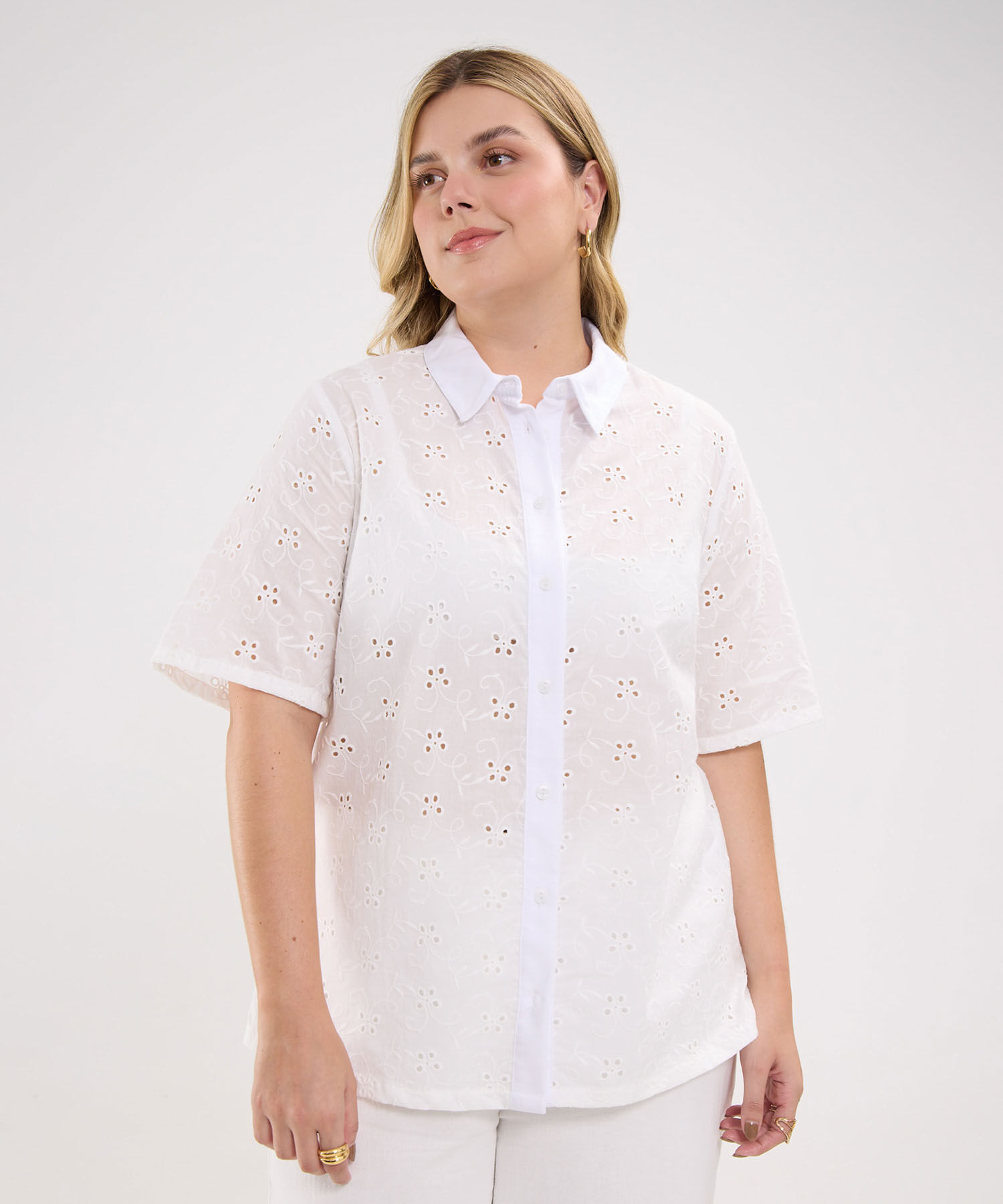 Camisa en Ojalillo