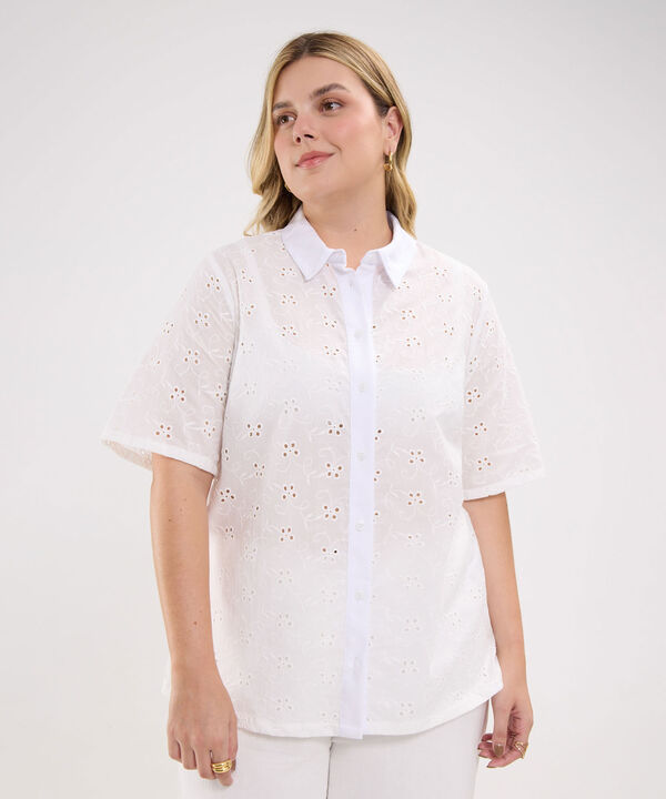 Camisa en Ojalillo image number null