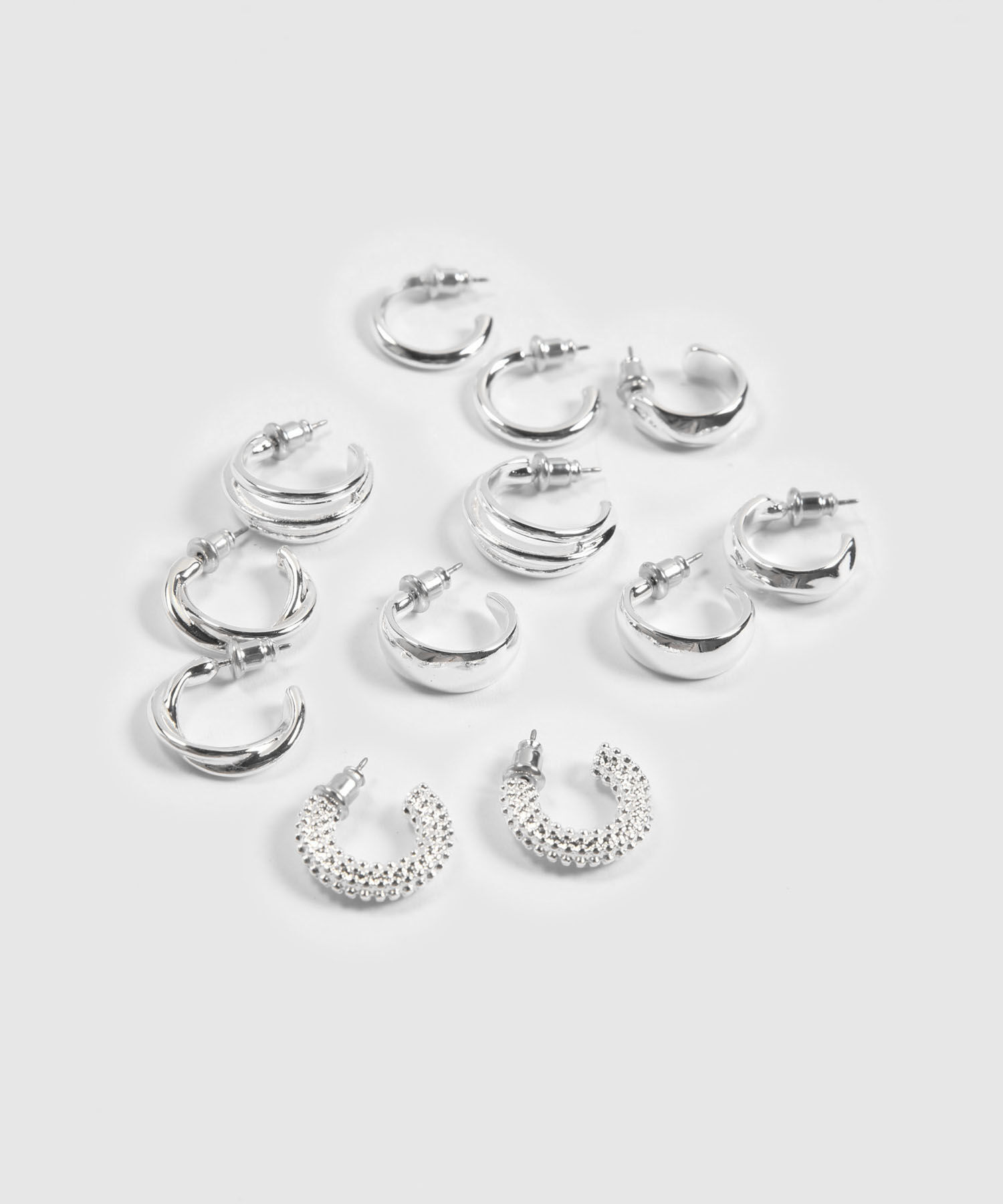 Set x 6 Aretes Plateados en Medialuna