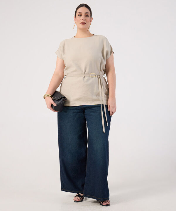 Blusa con cinturon para mujer curvy image number null
