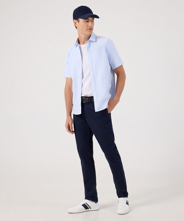 Camisa Oxford Unicolor image number null